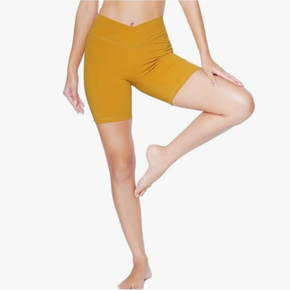 Huit Bien-etre V-Cut Shorts XS Mustard Yellow‎ Bike Shorts Crossover Waist NEW